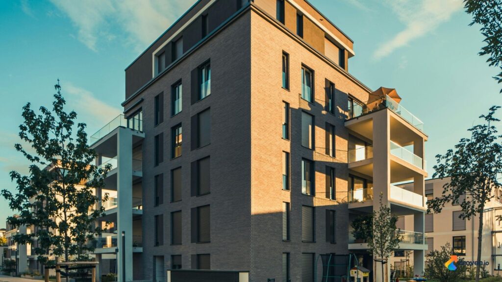 Encore University District